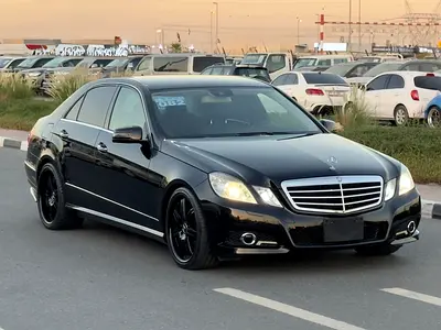 Mercedes-Benz E350 low Kilometer Auction Grade 4/B