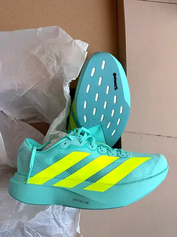 Sport running shoes