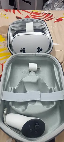 Meta Quest 3s VR Headset with Carrying Case and 1 Controller