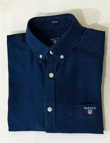 GANT navy button-down mens shirt - excellent condition, size M