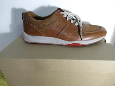 CLARKS BROWN LEATHER CASUAL SHOES