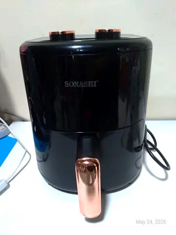 Sonashi Black  Rose Gold Air Fryer - Compact, Good Condition