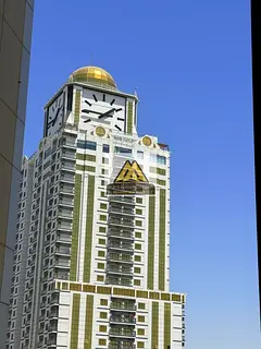 Prime location | Horizon Towers | Master 1-bedroom apartment + living room | Walk-in closet with bui