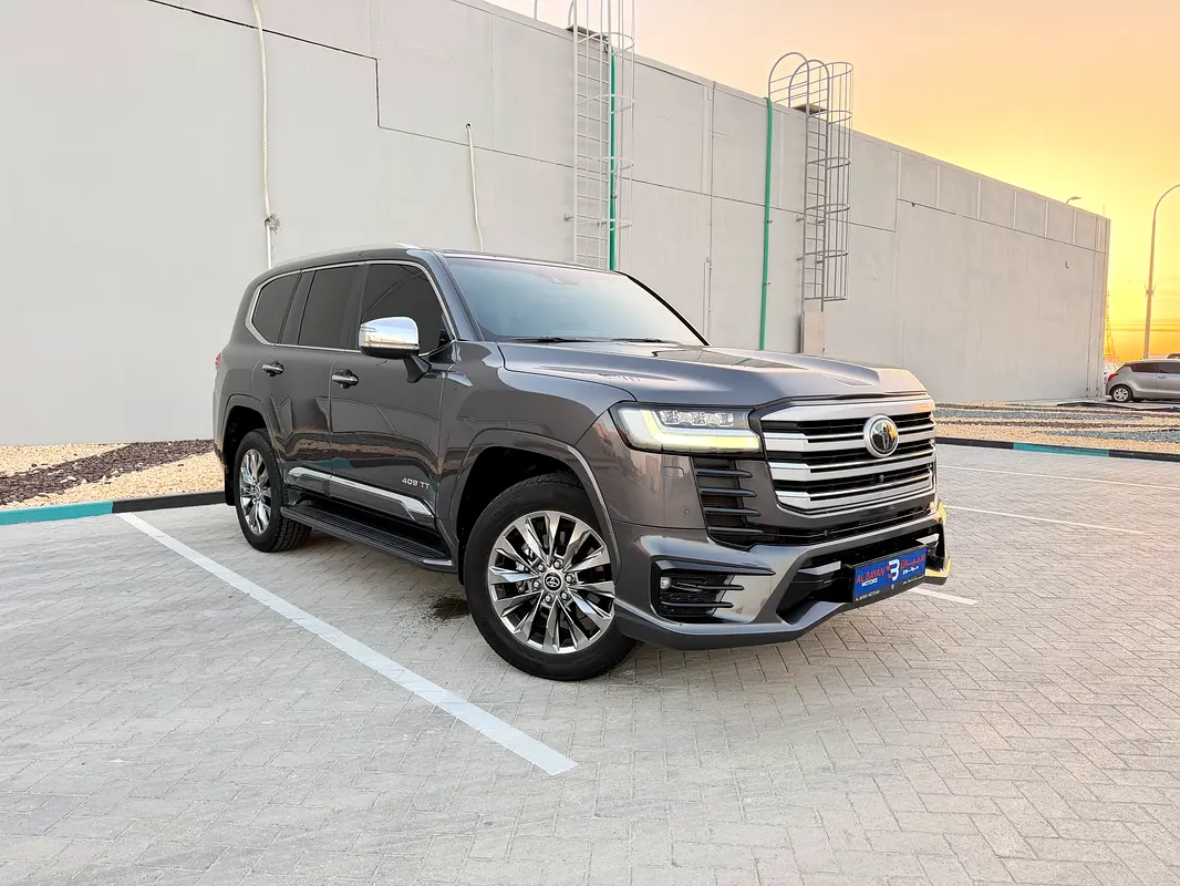 Toyota Land Cruiser 2024 — photo 1 of 16