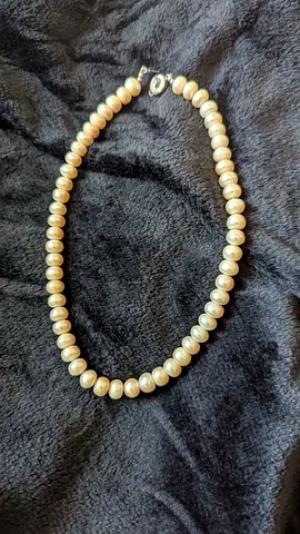 Original pearl necklace