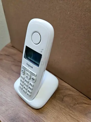 Gigaset Cordless Landline Phone with Charging Base