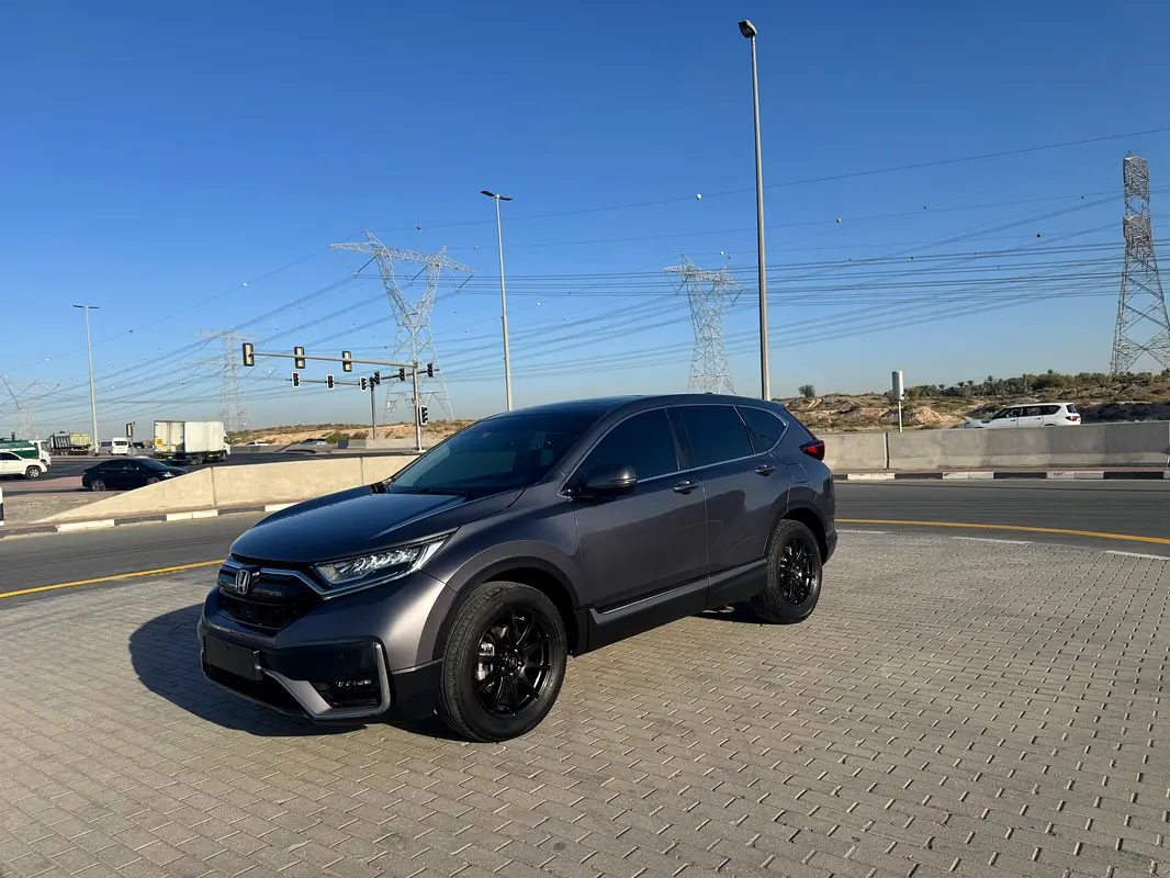 Honda CR-V 2022 — photo 1 of 18