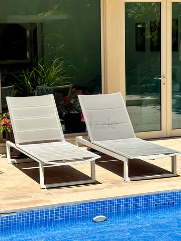 4 Premium Outdoor Sunbeds