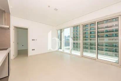 Vacant Soon | Furnished | Mid Floor