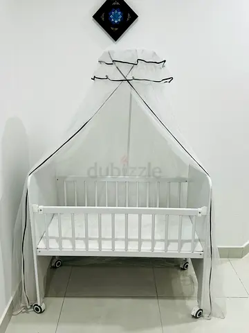 Baby crib for sale