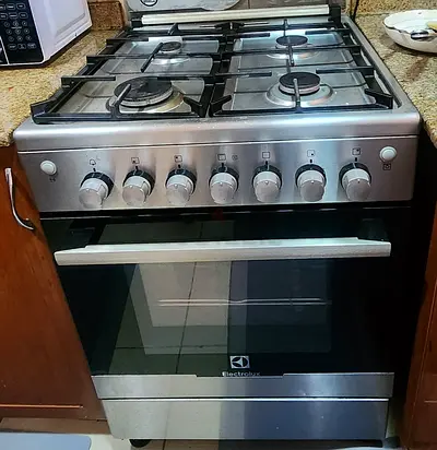 Electrolux 4 Burner Gas Cooker with Oven