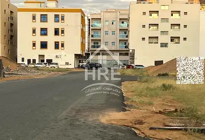 Investment land with flexible permits and a promising location