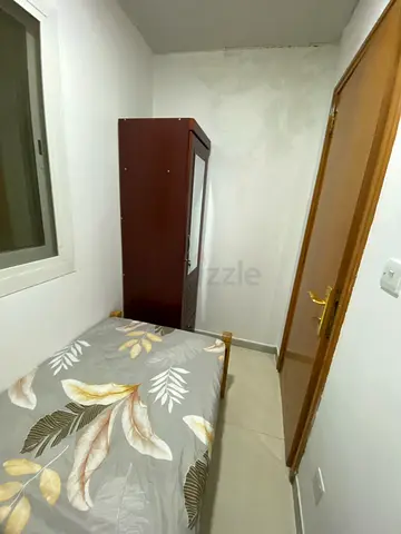 Maidroom(washroom communal use)for single person available in khalidiyah near macdonalds