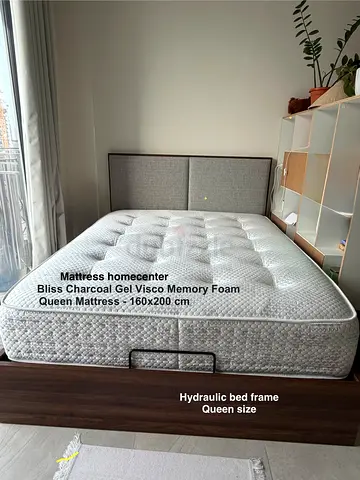 Queen Hydraulic Bed Frame with Gel Visco Memory Foam Mattress (160x200 cm)