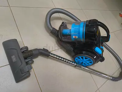 Black and decker Cyclonic Bagless Vacuum Cleaner - Good Working Condition