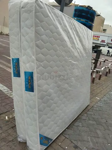 Spring soft mattress 180x200cm King size.  All times delivery available