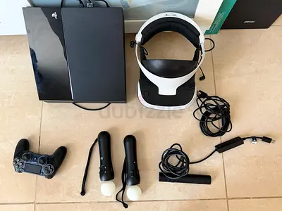 Playstation 4, VR headset bundle with PS4 camera, Move controllers and DualShock 4