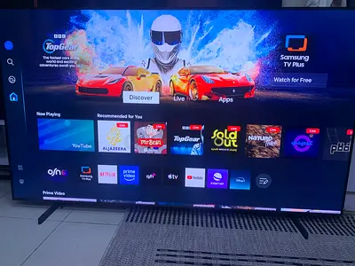 Samsung 65 in QLED PREMIUM QUALITY super clean tv