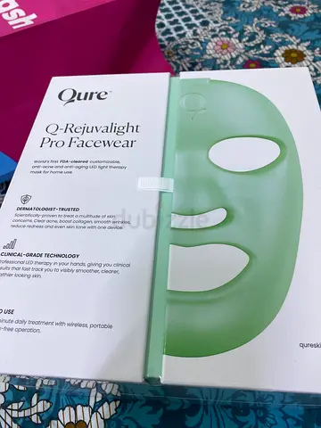 Brand New QURE Q-Rejuvalight Pro Facewear