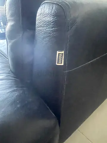 Marina Large Black Leather U-Shaped Sectional Sofa - Good Condition