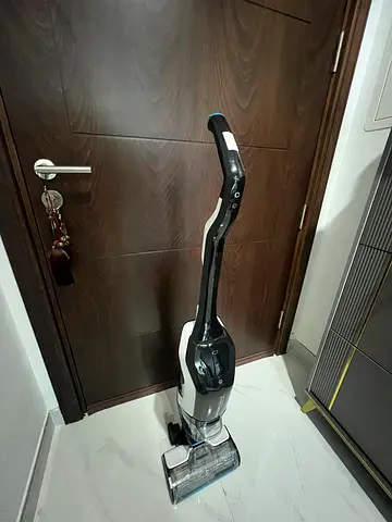 Bissell Cordless wet and dry vacuum cleaner