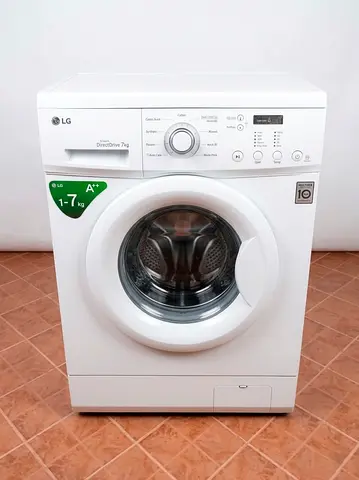 LG 7KG Steam DirectDrive Front Load Washer (Model F10C3QDP2) – Used, Good Condition