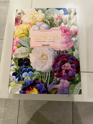 Pierre-Joseph Redouté The Book of Flowers Taschen