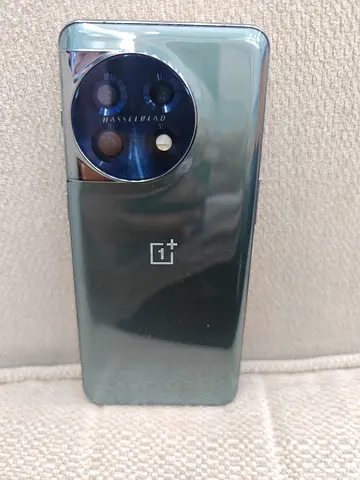 OnePlus 11 5g 16 GB ram 256 memory smartphone with Hasselblad camera - good condition