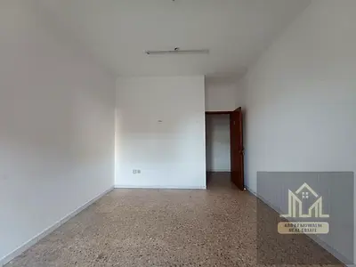 NO DEPOSIT CASH_ CLOSE HALL_ 1BHK AVAILABLE CLOSE PARK
