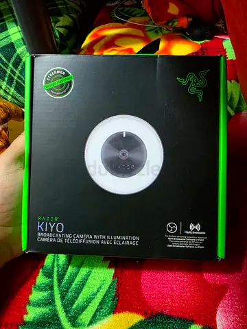 Razer Kiyo Webcam with Built-in Ring Light - Boxed