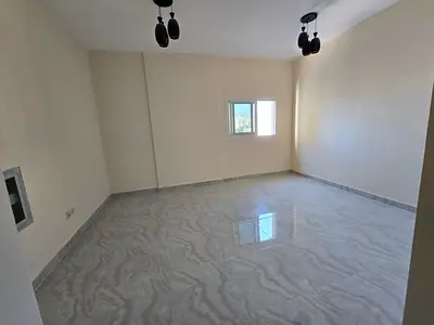 استديو جديد أول ساكن للإيجار السنوي في الجرف 3 عجمان، خلف السوق الصيني وبموقع مميز قريب من مخرج شارع الشيخ محمد بن زايد وجميع الخدمات اليومية.