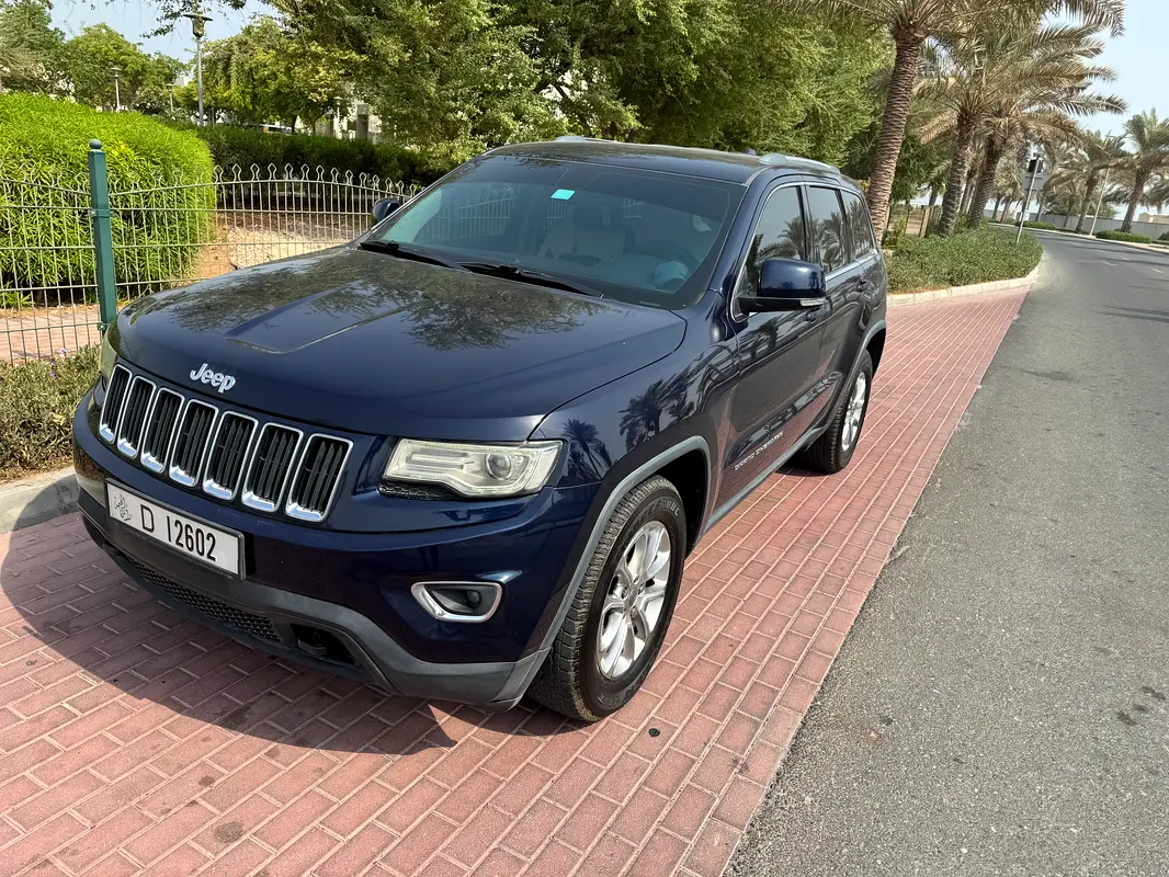 Jeep Grand Cherokee 2014 — photo 1 of 5