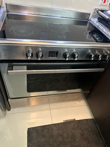 Stainless steel electric ceramic hob with built-in oven (used)