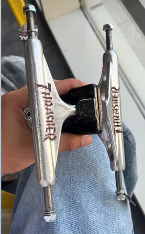skateboard trucks for sale
