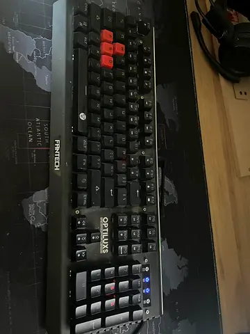 FANTECH OPTILUXS MK884 Full-size RGB keyboards