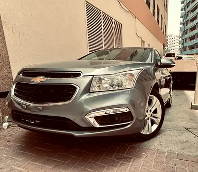 2017 CHEVY CRUZE LT PREMIUM-4 CYLINDERS 1.4L-GCC LOW KMS-HATCHBACK- EXCELLENT CONDITION