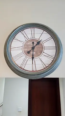 Large Vintage-Style Round Wall Clock — Rustic Wooden Frame