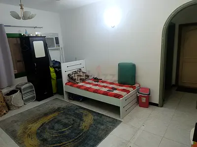 Executive Bedspace 2 sharing in Hall available for Male Al Hamriya - Burjuman