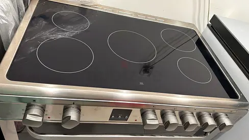 Stainless Steel 5-Zone Electric Ceramic Hob - Good Condition