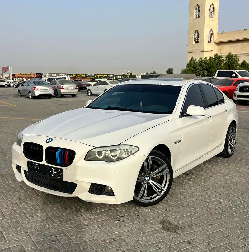 BMW 5-Series 2013 — photo 1 of 15