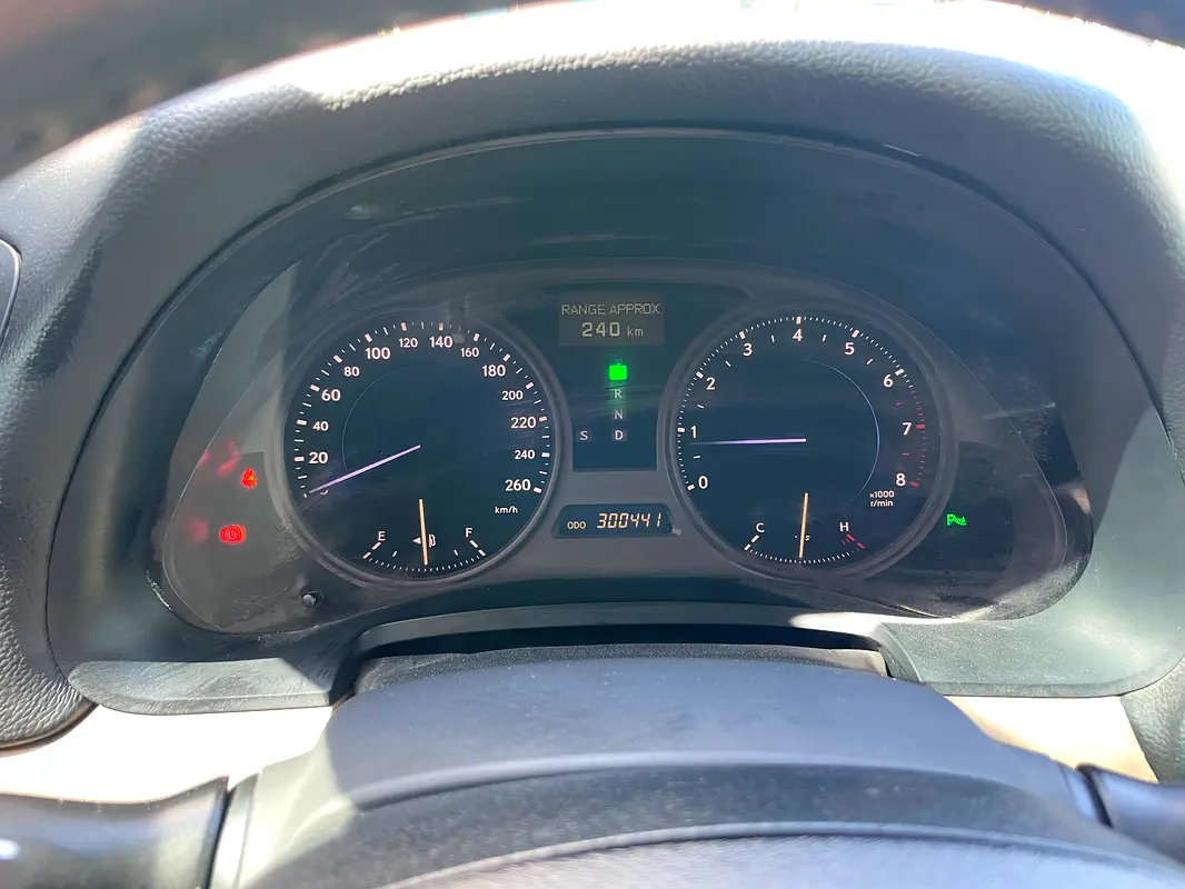 Lexus IS-Series 2008 — photo 1 of 13
