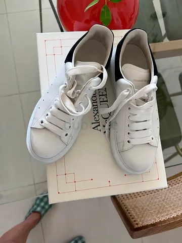 Alexander McQUEEN