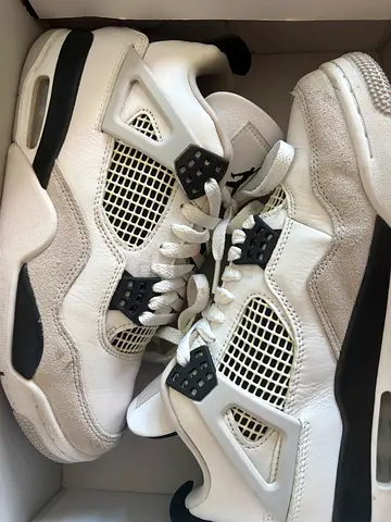 Jordan 4 military black used 8 US / 41 EU