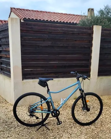 Decathlon Riverside Hybrid Bike ~ Almost New (3 Months Old)