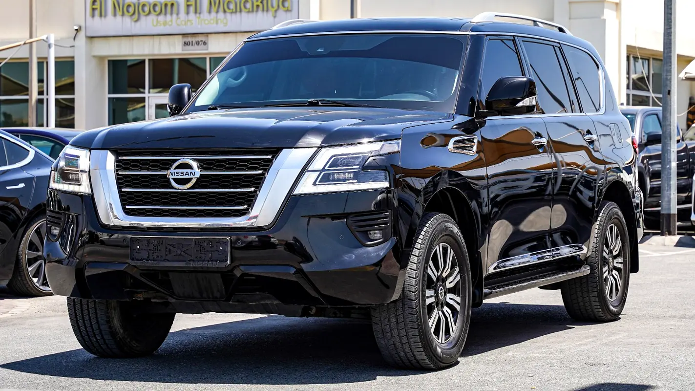 Nissan Patrol 2021 — photo 1 of 17
