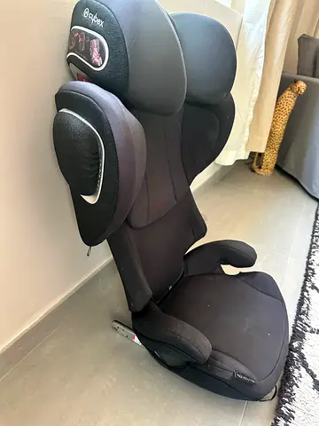 Cyber child’s car seat