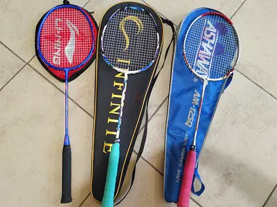 Badminton Rackets: infinity, yonex, lining