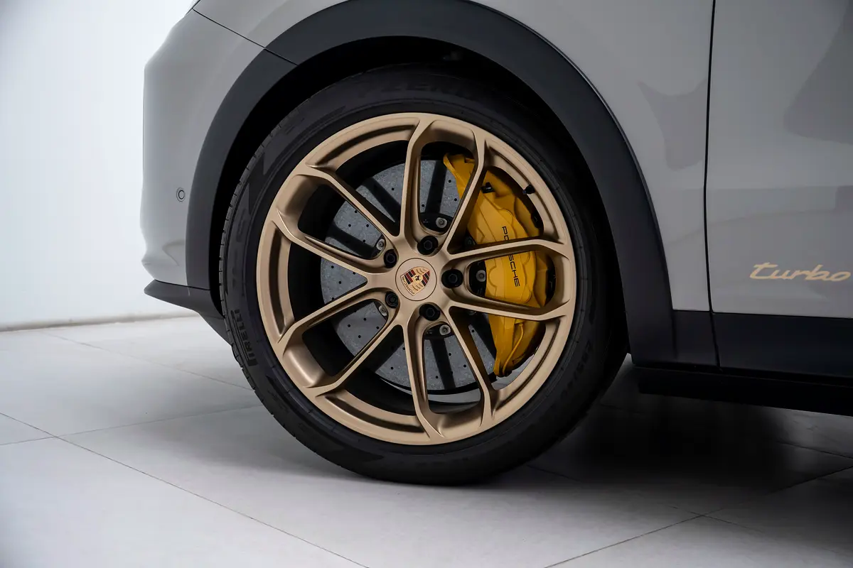 Porsche Cayenne 2025