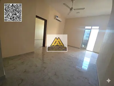 2 بلكونة بإطلالة مفتوحة مباشرة على الشارع | الشقة طابق اول بدون ليفت | تكييف سبليت | 2 حمام + غرفة ماستر | سهل المخرج لدبي