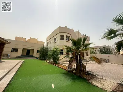 Huge Yard / Master Bedroom / Driver Room / Garden / Prime Location